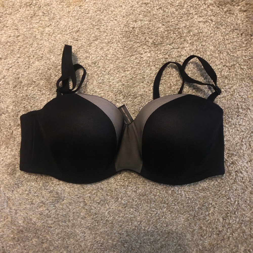 32d Victoria Secret BBV Convertible Strapless NWT